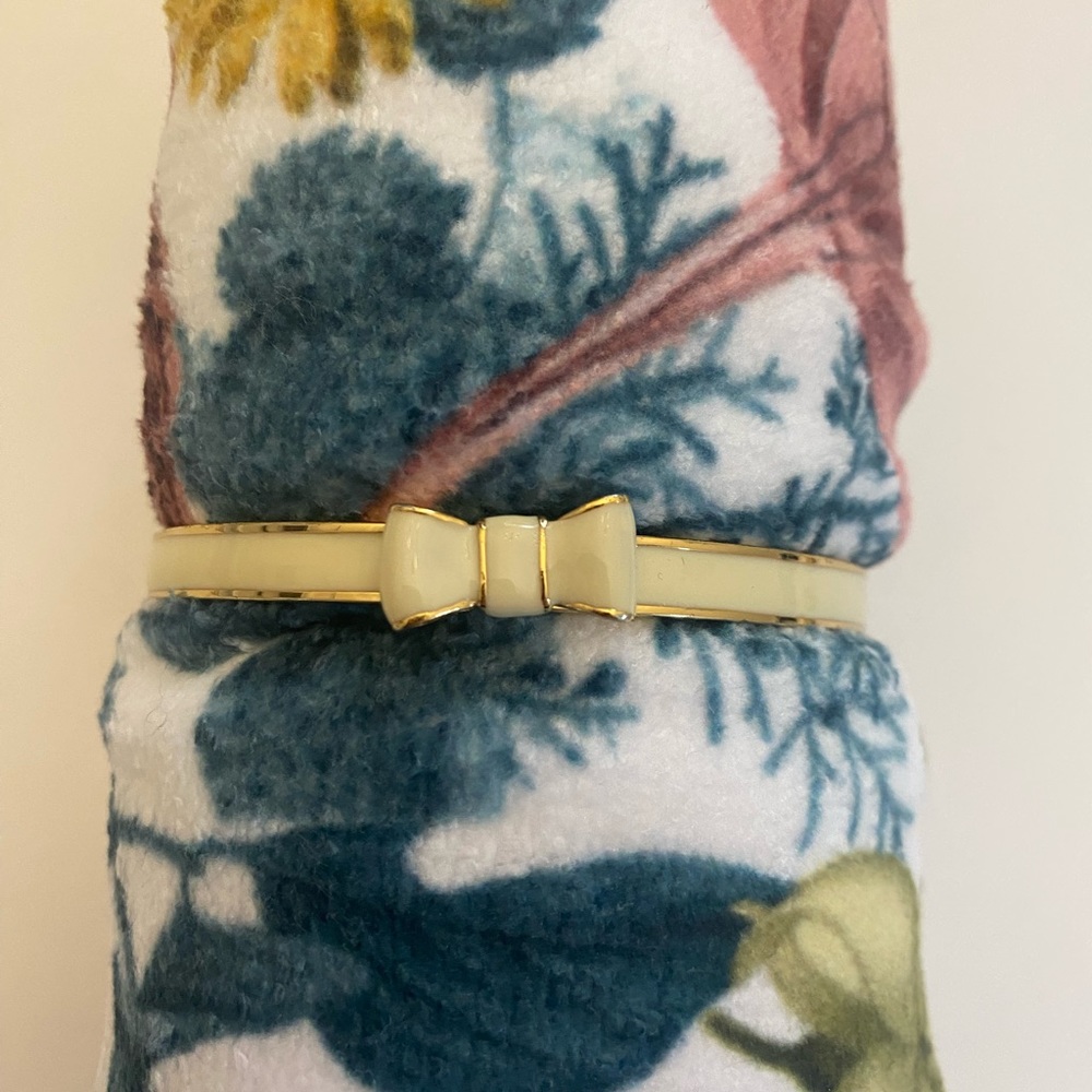 Kate Spade Cream Enamel Mini Bow Bangle